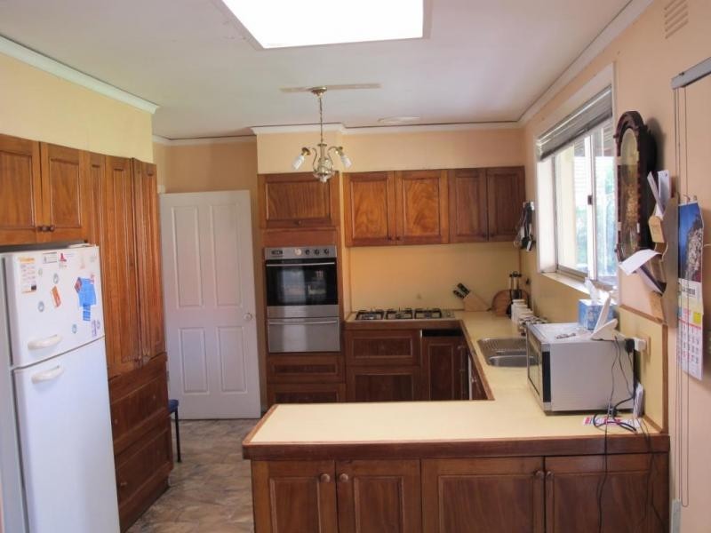 25 Lawrence Court, Altona North VIC 3025