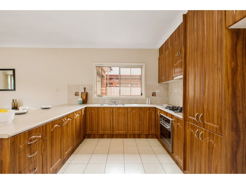 2/48 Corrigan Avenue, Brooklyn VIC 3012