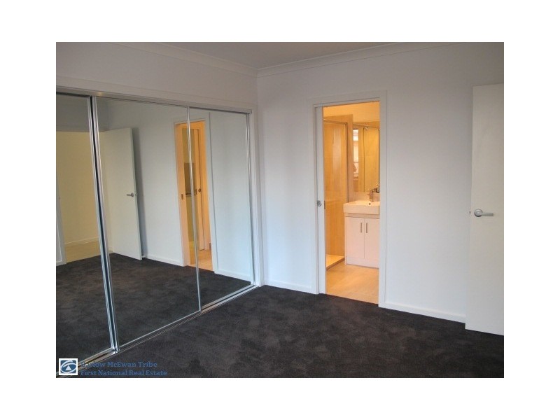 2/20 Lynch Road, Altona North VIC 3025