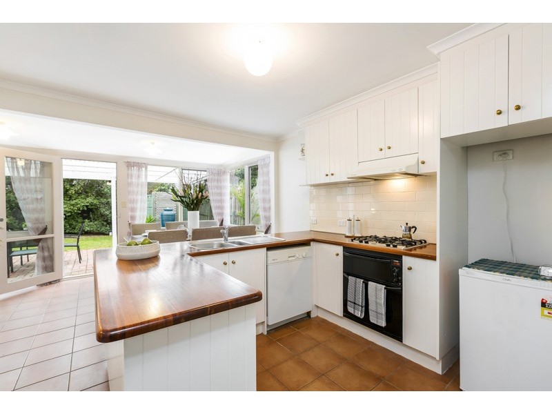 69 Elphin Street, Newport VIC 3015