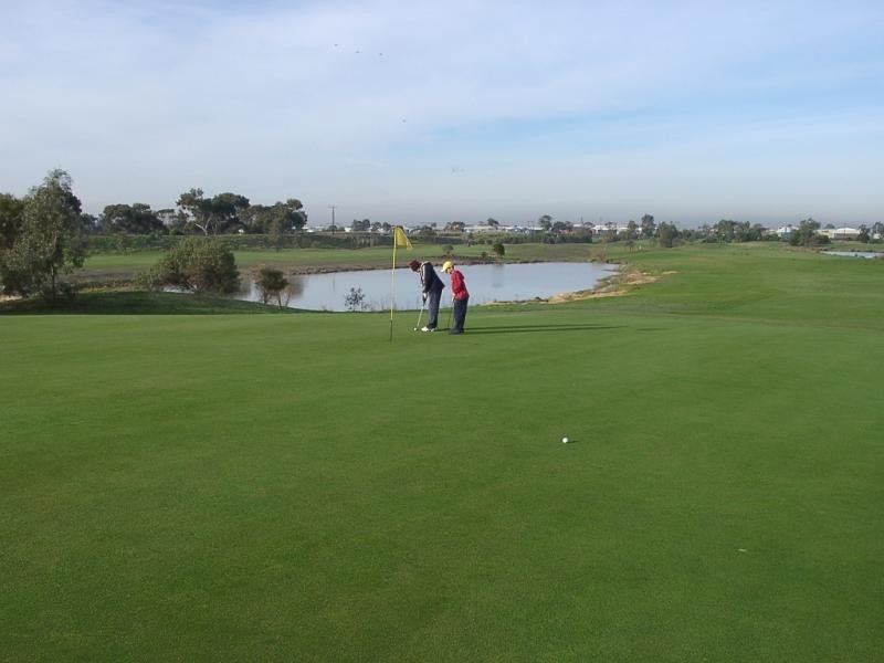 4 Holloway Street, Newport VIC 3015