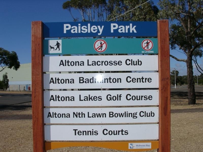 4 Holloway Street, Newport VIC 3015