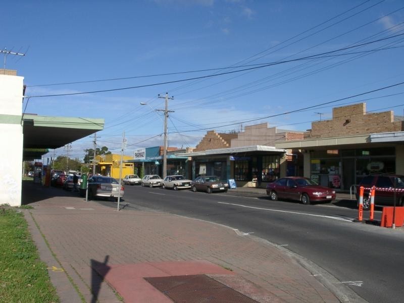 4 Holloway Street, Newport VIC 3015