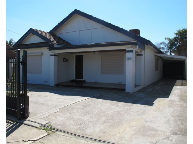 4 Anderson Street, Newport VIC 3015