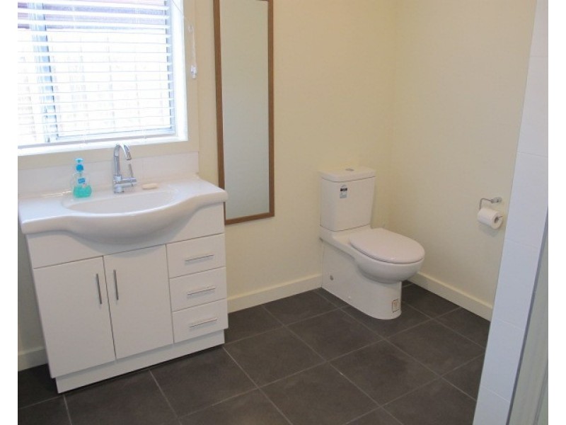 4 Anderson Street, Newport VIC 3015