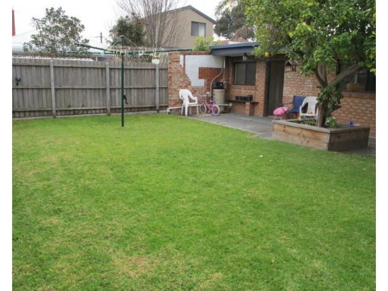 4 Anderson Street, Newport VIC 3015