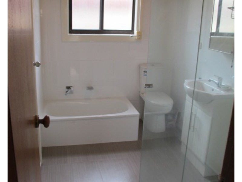 4 Anderson Street, Newport VIC 3015