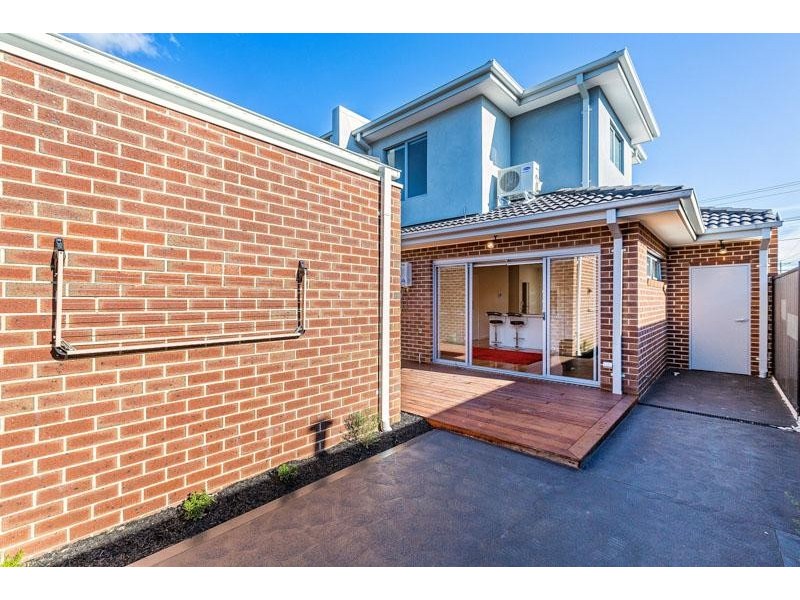 2/128 Chambers Road, Altona North VIC 3025
