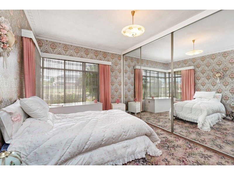 72 The Avenue, Spotswood VIC 3015