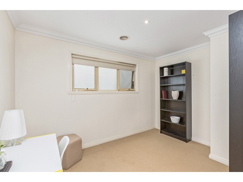 19 Kingham Street, Newport VIC 3015