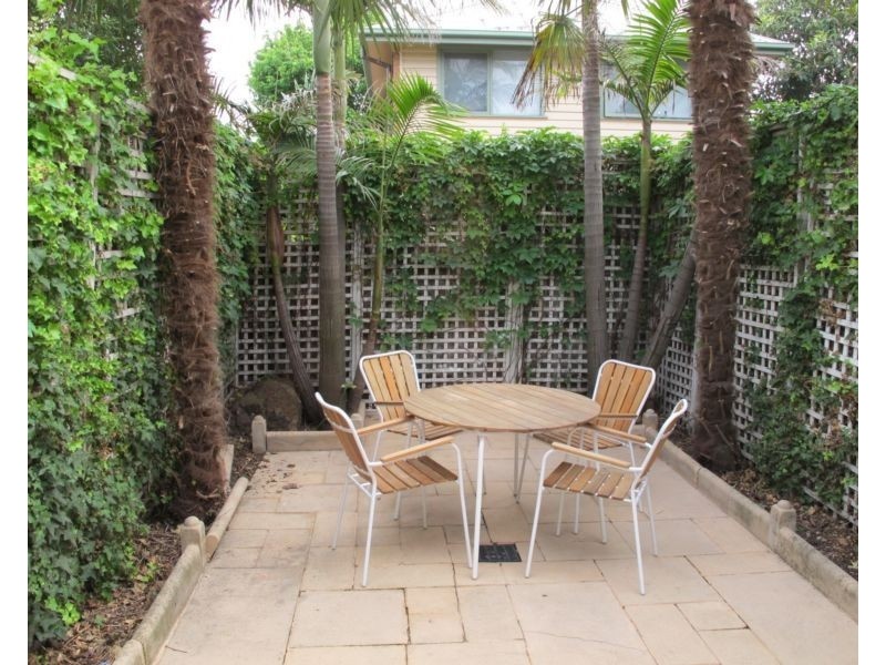 2 Austin Street, Seddon VIC 3011