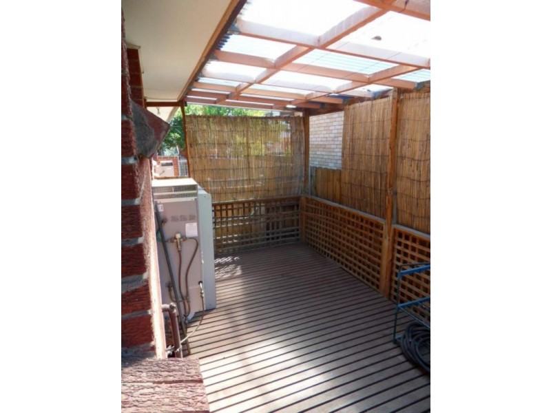 2/51 Saltley Street, South Kingsville VIC 3015