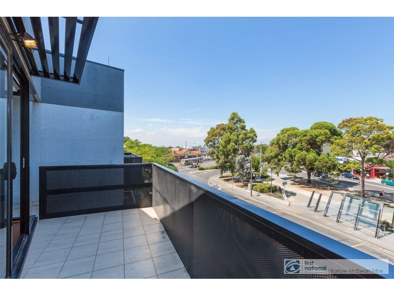 18/4 Mason Street, Newport VIC 3015