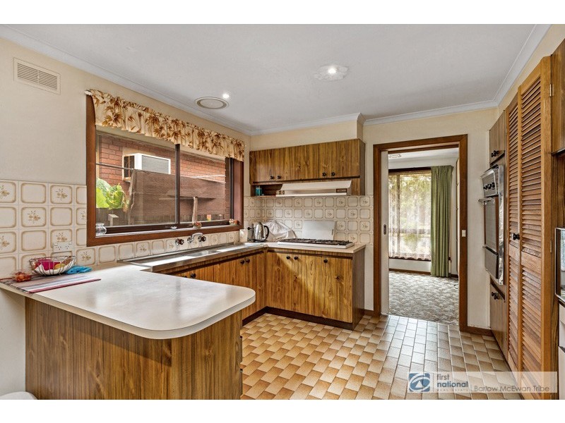 29 Lady Nelson Crescent, Altona Meadows VIC 3028