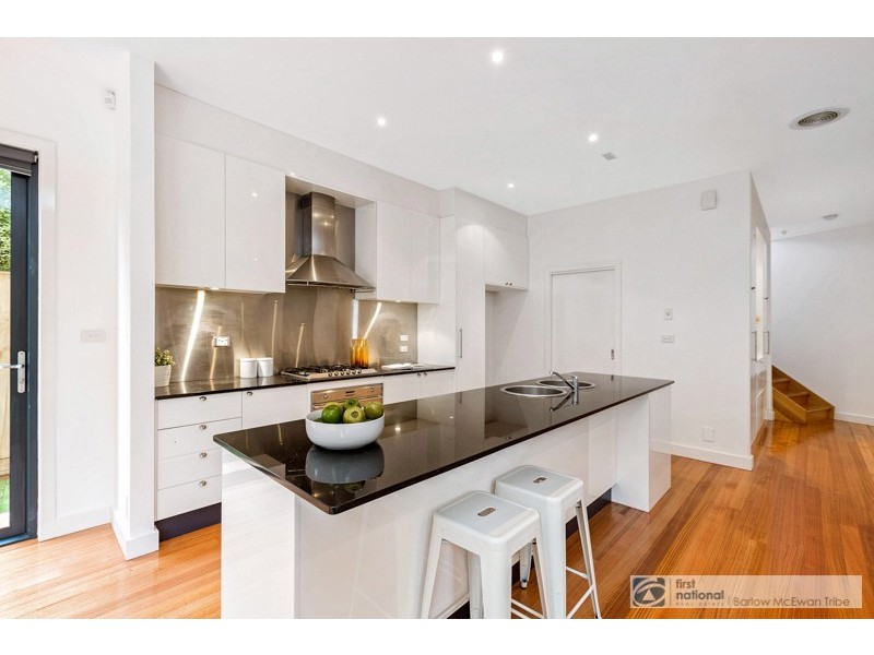 2/9 Liley Street Williamstown Junction, Newport VIC 3015