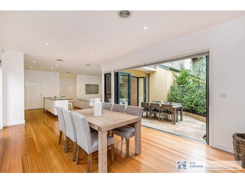 2/9 Liley Street Williamstown Junction, Newport VIC 3015