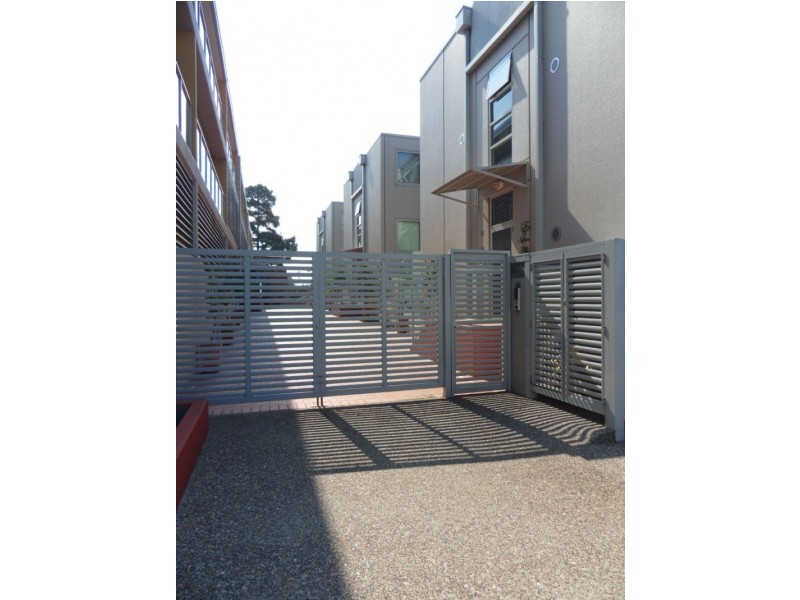 20/2 Salt River Place, Footscray VIC 3011