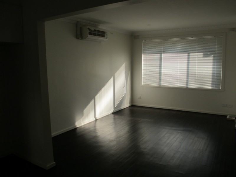 3/108 Blackshaws Road, South Kingsville VIC 3015