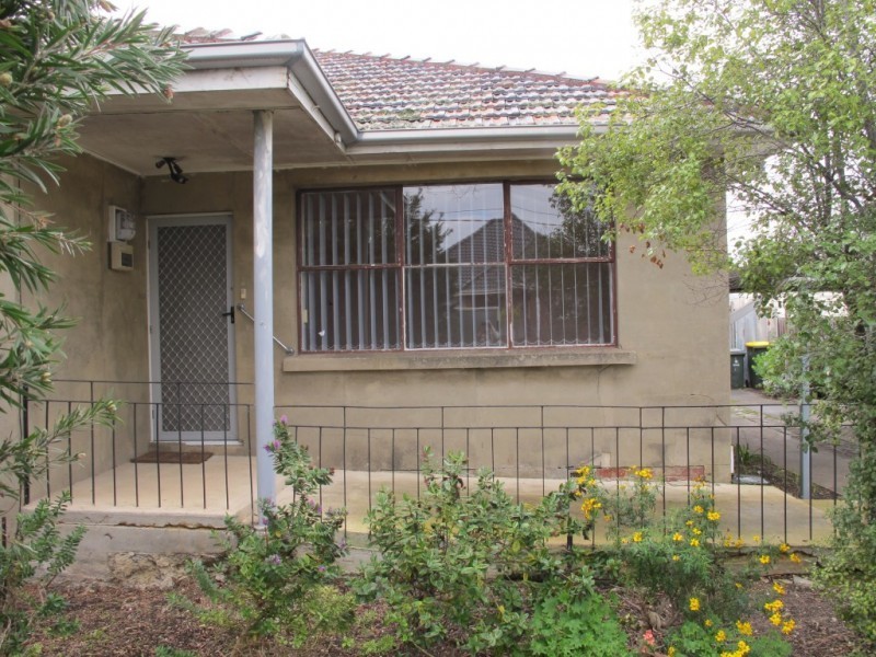 10 Thorpe Street, Newport VIC 3015