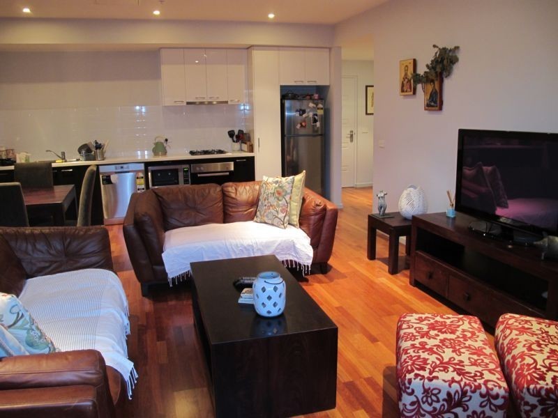 18/41 Moreland Road, Footscray VIC 3011