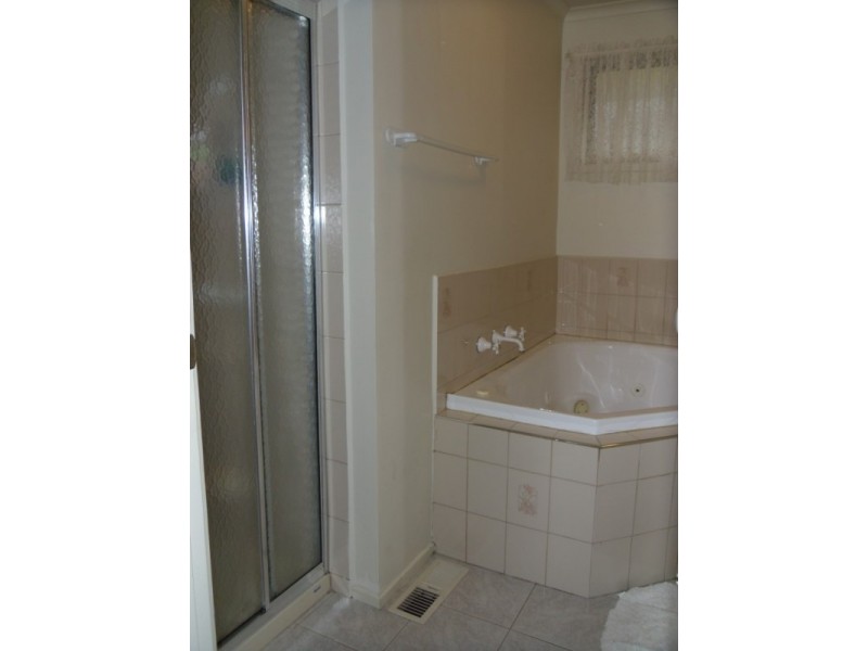 Altona Meadows VIC 3028