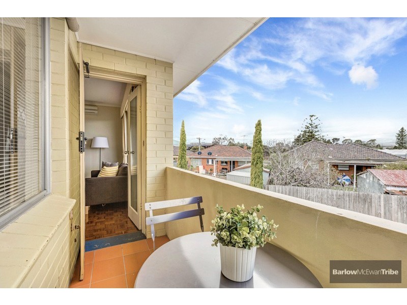 4/2 May Street, Altona North VIC 3025