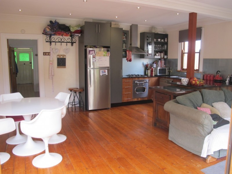 12 Tait, Newport VIC 3015