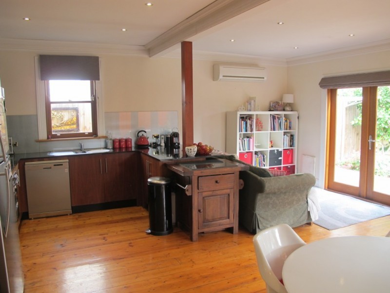 12 Tait, Newport VIC 3015