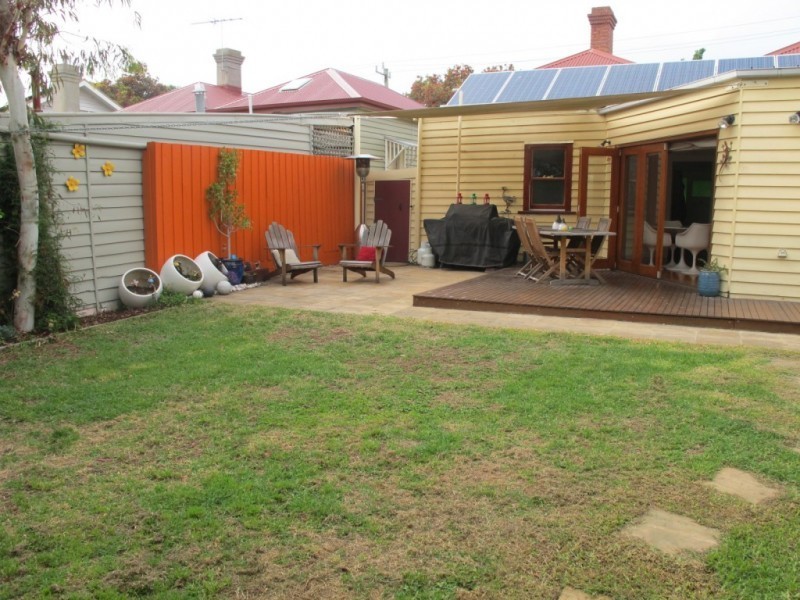 12 Tait, Newport VIC 3015