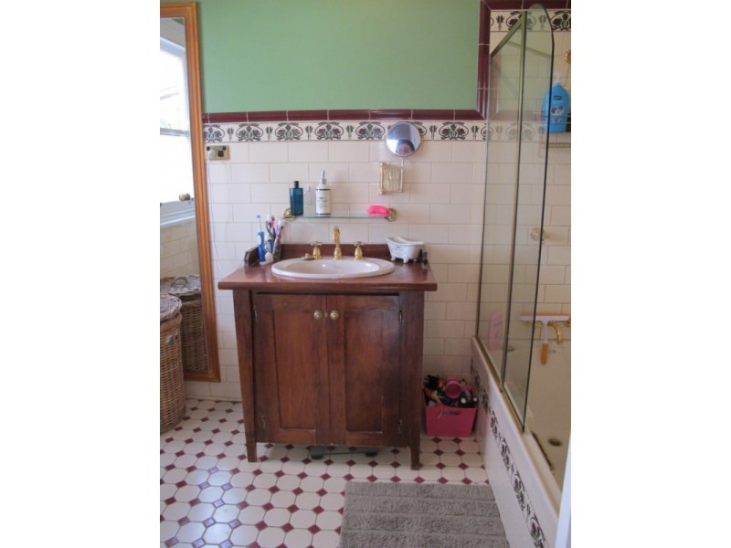 12 Tait, Newport VIC 3015