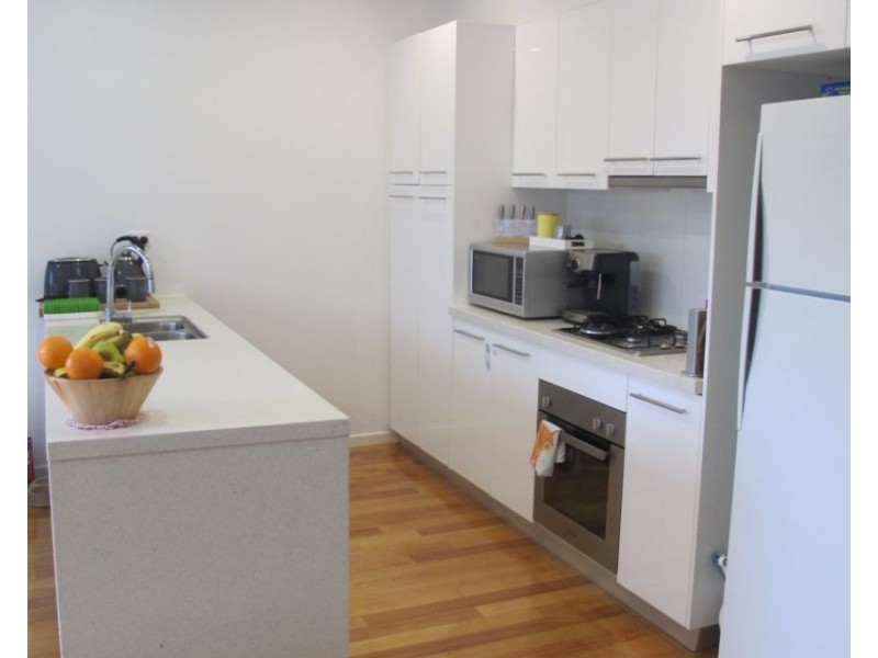 2/9-11 Kyle Road, Altona North VIC 3025