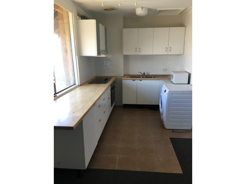 13/2 Techno Park Drive, Williamstown VIC 3016