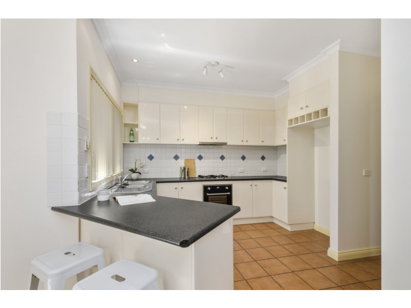 4/1 Stephenson Street, Spotswood VIC 3015