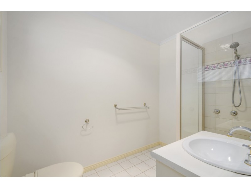 4/1 Stephenson Street, Spotswood VIC 3015