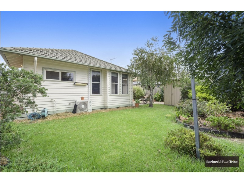 4 Robb Street, Spotswood VIC 3015