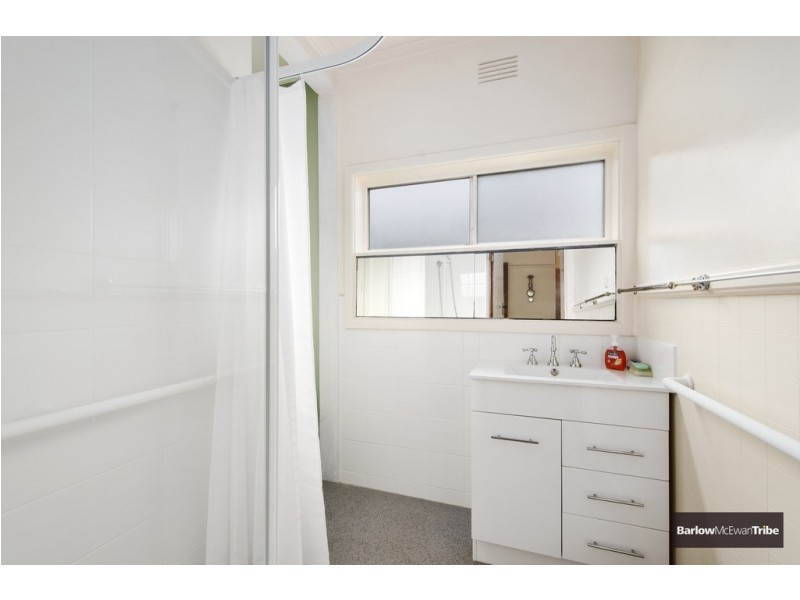 8 Thorpe Street, Newport VIC 3015