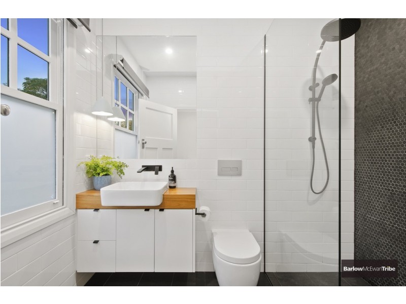 25 Elphin Street, Newport VIC 3015