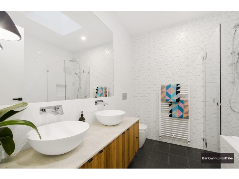 25 Elphin Street, Newport VIC 3015