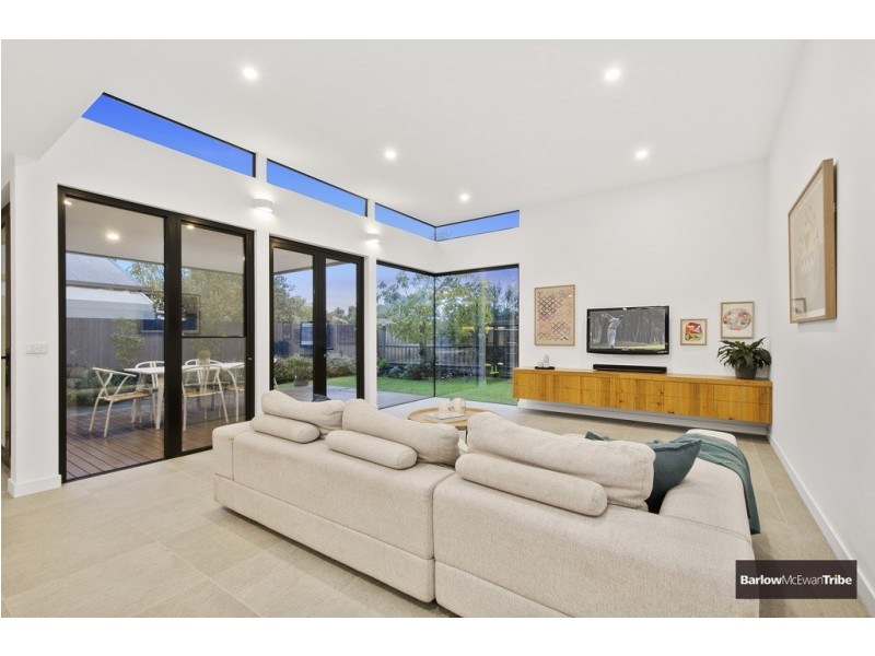 25 Elphin Street, Newport VIC 3015