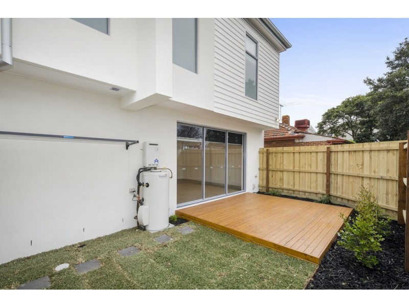 2/114 The Avenue, Spotswood VIC 3015