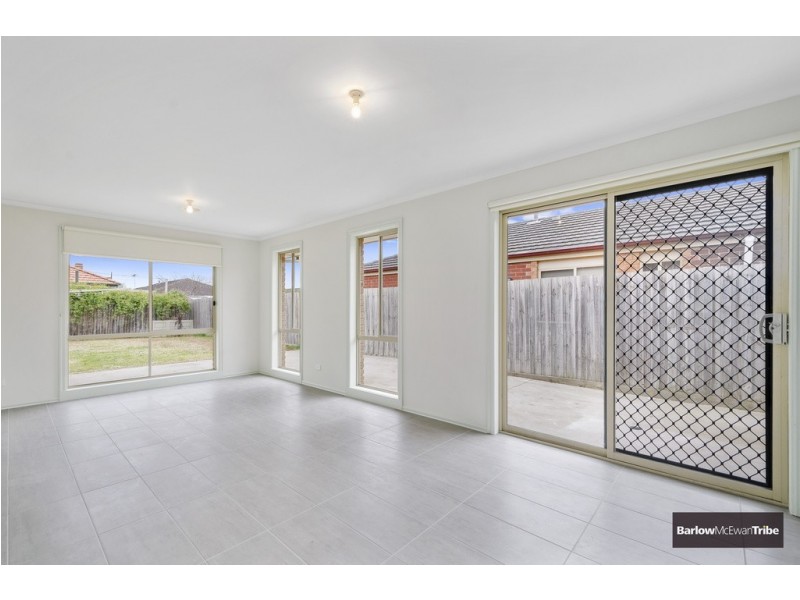 10 Sorrell Court, Altona Meadows VIC 3028