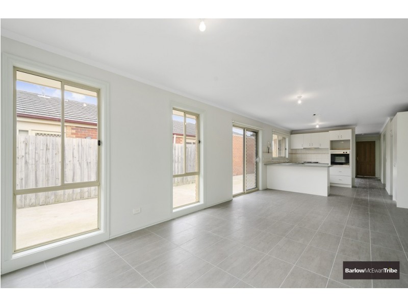 10 Sorrell Court, Altona Meadows VIC 3028