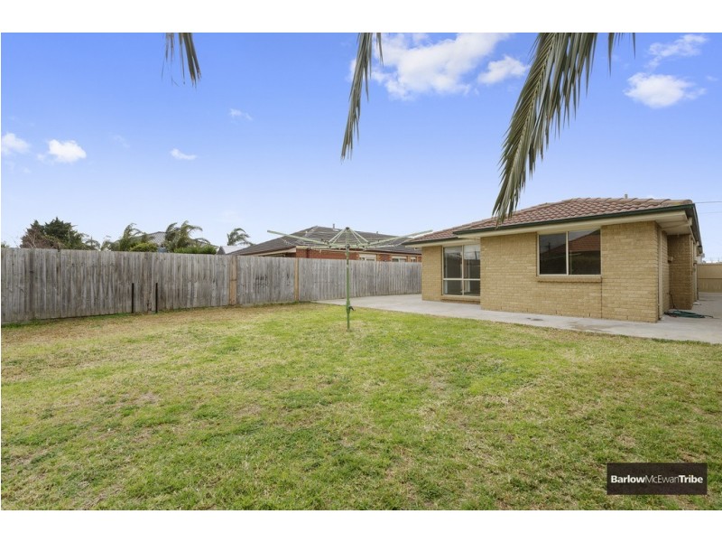 10 Sorrell Court, Altona Meadows VIC 3028