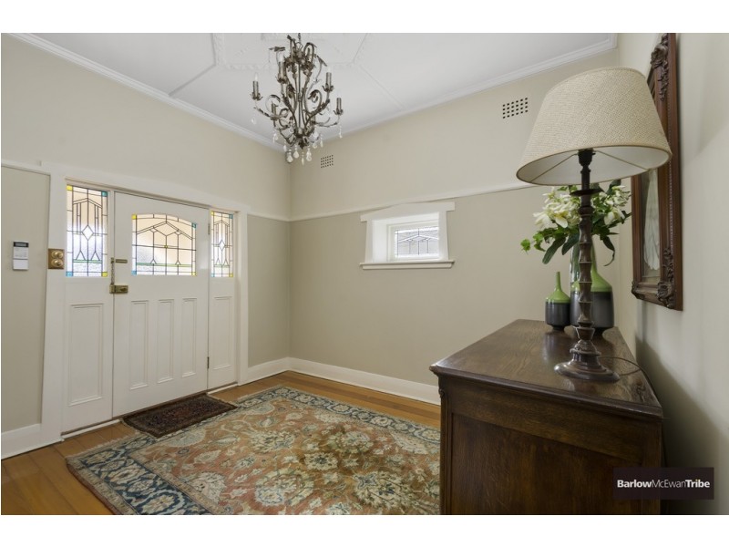 5 St Kinnord Street, Aberfeldie VIC 3040