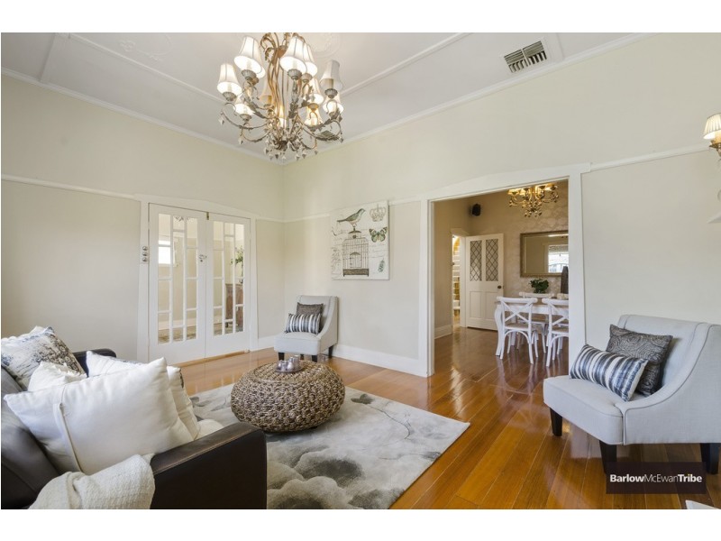 5 St Kinnord Street, Aberfeldie VIC 3040