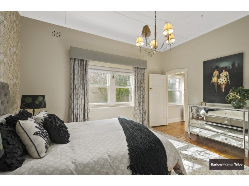 5 St Kinnord Street, Aberfeldie VIC 3040