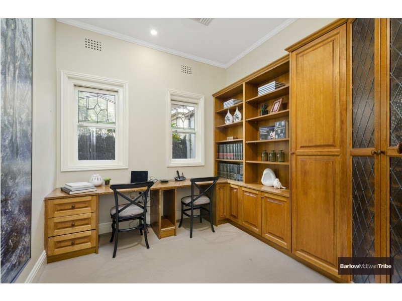 5 St Kinnord Street, Aberfeldie VIC 3040