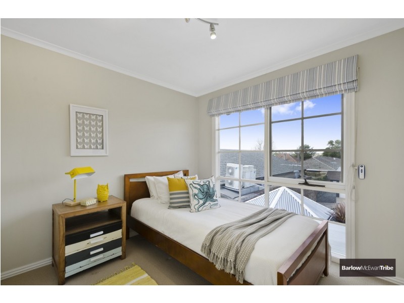 5 St Kinnord Street, Aberfeldie VIC 3040