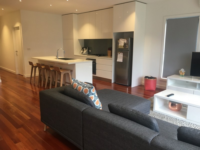 1/10 Richards Court, Brooklyn VIC 3012