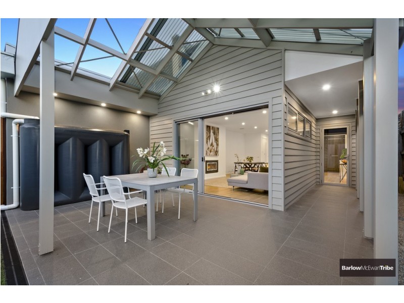 61 Home Road, Newport VIC 3015